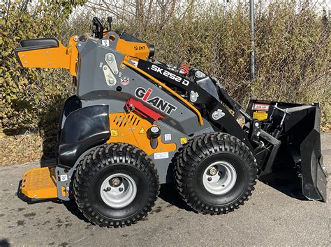 giant skid steer preis|giant sk252d mini skid steer.